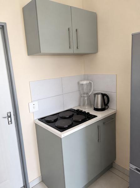 Apartment / Flat For Rent in Orlando East, Soweto